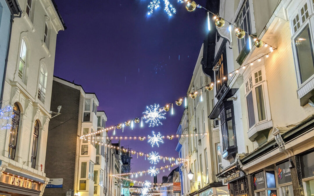 Nominate your local hero to switch on the Waterfront Christmas Lights