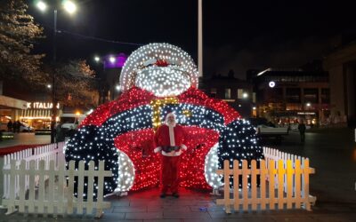 Mr Kriss, the UK’s largest illuminated Santa is visiting Plymouth’s waterfront this December!