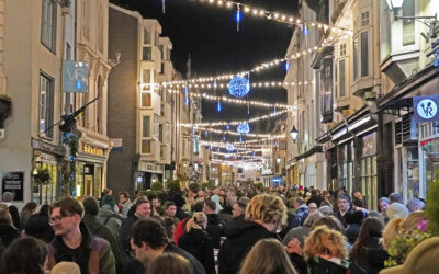 Christmas on the Barbican as Santa and nominated Community Hero switch on this year’s lights